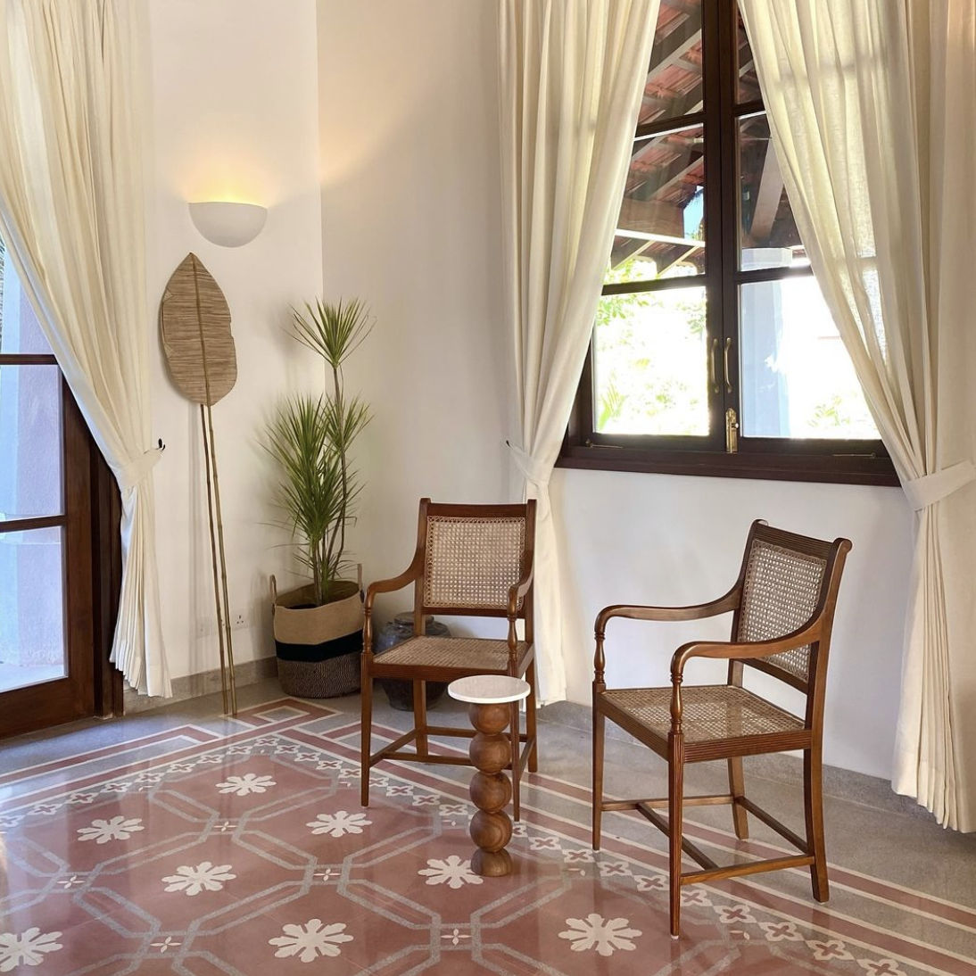 Ball Pack Table - Brown